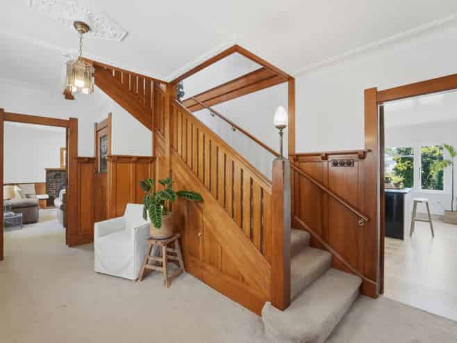 6 Ridge Lane, New Plymouth Central