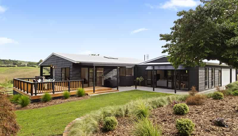 414 Paparata Road, Bombay