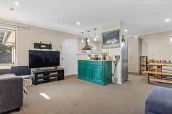 10 Netley Place, Aranui