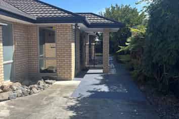 10 Netley Place, Aranui