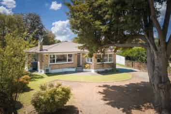 6 Bracken Street, Cambridge