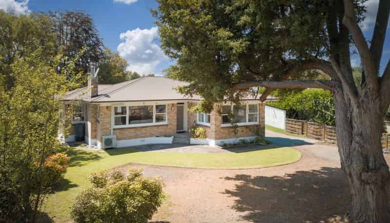 6 Bracken Street, Cambridge