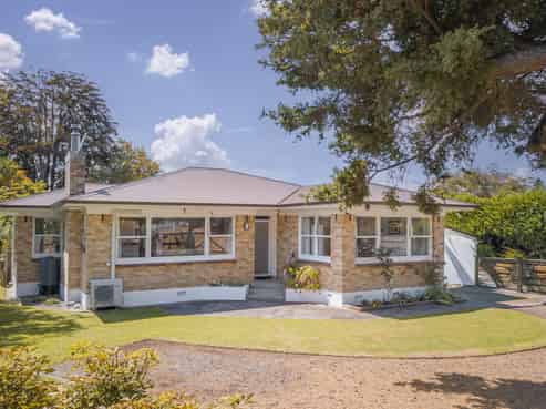 6 Bracken Street, Leamington