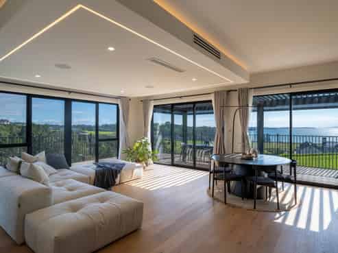 11 Te Rata Road, Okura Bush