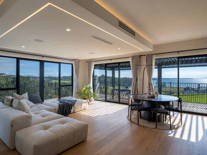 11 Te Rata Road, Okura Bush