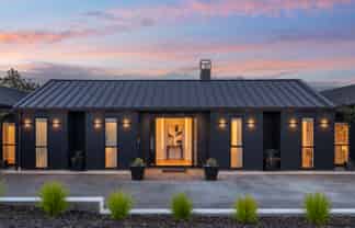 11 Te Rata Road, Okura Bush