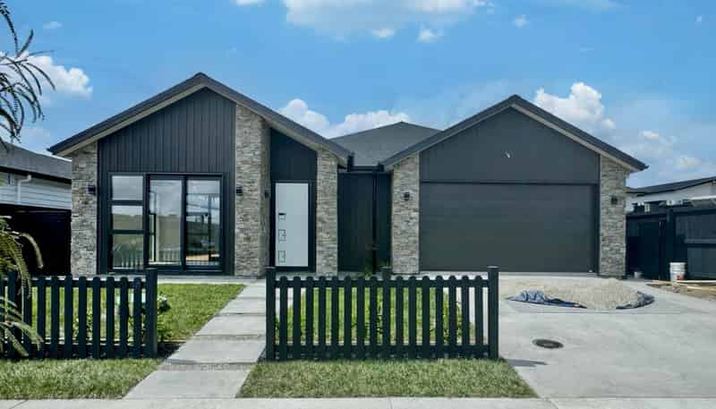 407 Te Taruna Drive, Milldale