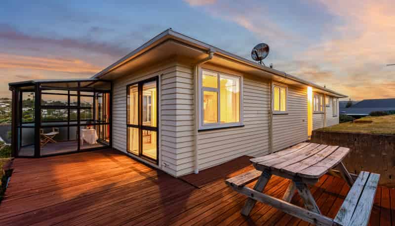 48 Te Pene Avenue, Titahi Bay