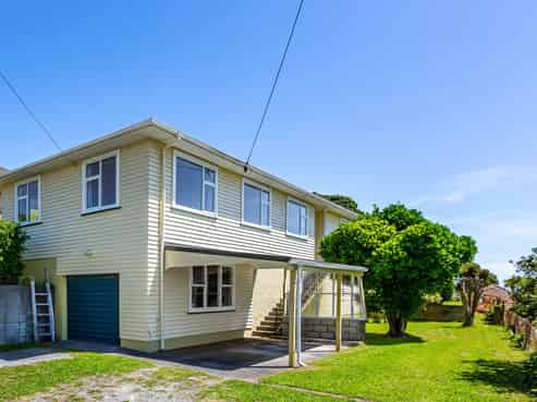 48 Te Pene Avenue, Titahi Bay