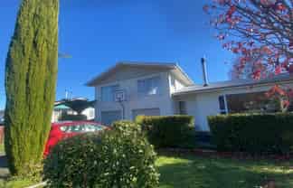 17 Fergusson Street, Stoke