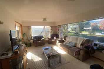 17 Fergusson Street, Stoke