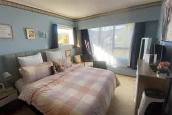 17 Fergusson Street, Stoke