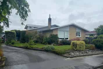 8 Russell Ave, Ashburton