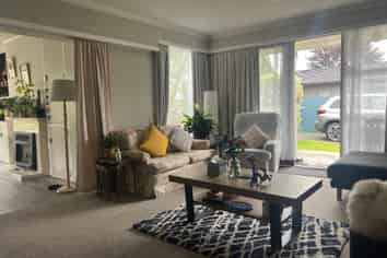 8 Russell Ave, Ashburton