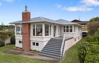 2 Stamford Park Road, Mount Roskill