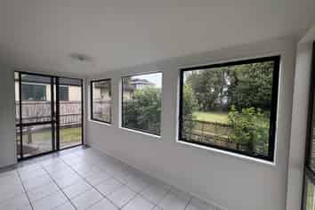 35D Western Hills Drive, Kensington