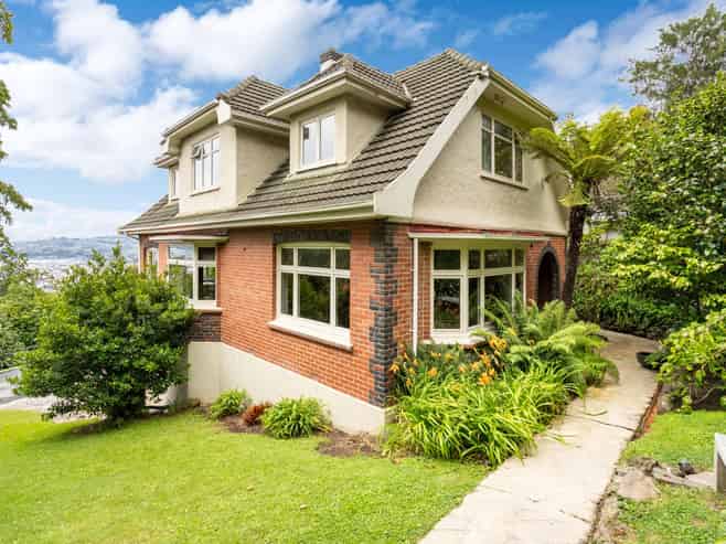 16 Marewa Street, Kew