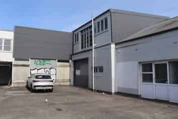 Commerical Property - Main Road Frontage