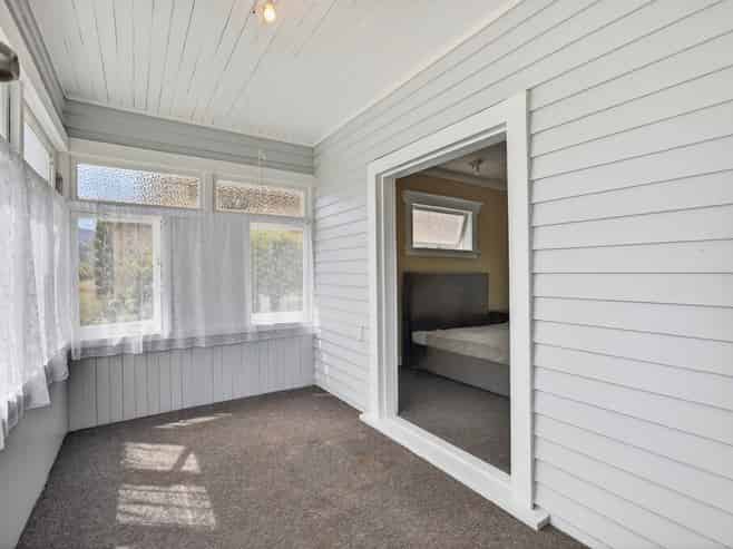 12 Hampden Street, Murchison