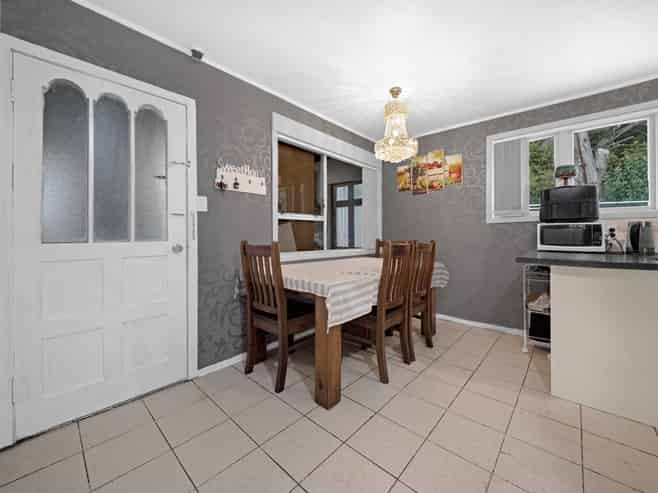 2/10A Lupton Road, Manurewa