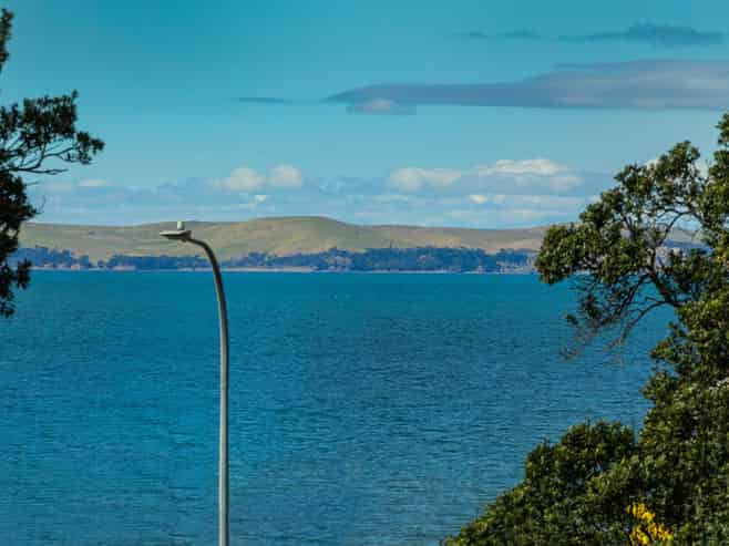 14/8 Sidmouth Street, Mairangi Bay