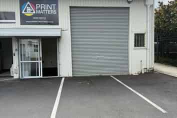 Neat and tidy unit in the heart of Hamilton