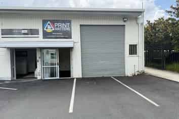 Neat and tidy unit in the heart of Hamilton