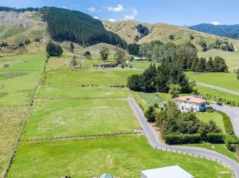 51 Gladstone Road, Levin