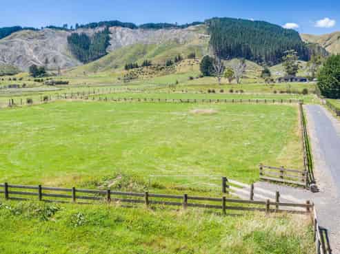 51 Gladstone Road, Levin