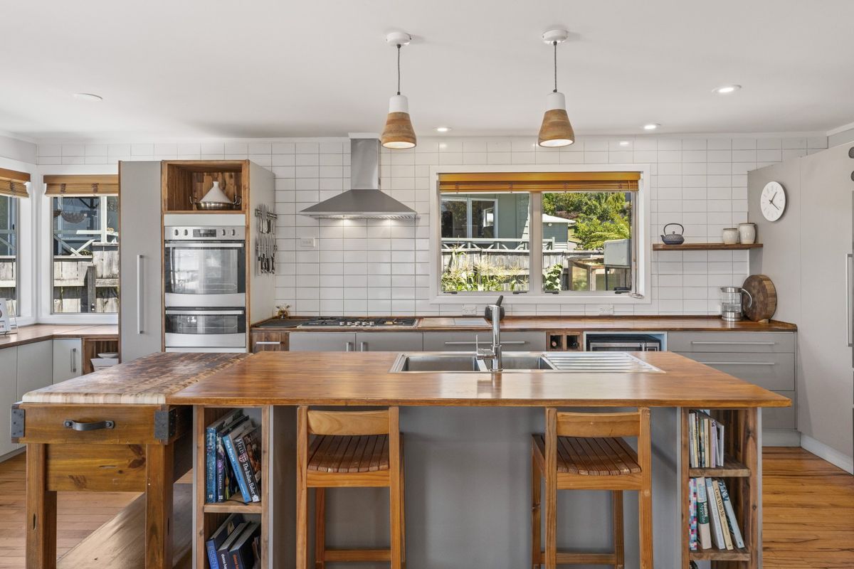 Lake, Location and Effortless Living - Mehr