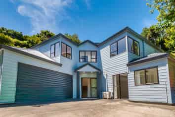 8 Stitchbird Close, Murrays Bay