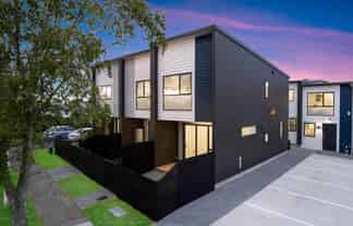 17/17 Barneys Farm Road, Clendon Park