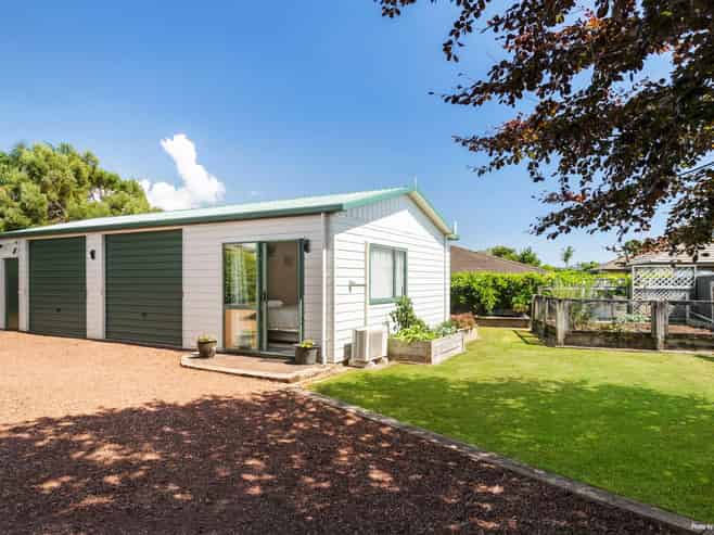 17 Seaview Rise, Waiuku