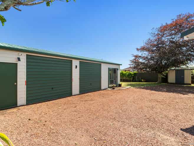 17 Seaview Rise, Waiuku