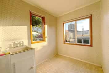 6 Weona Place, Westmere