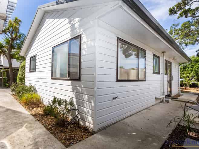 2/85 Mandeville Street, Riccarton