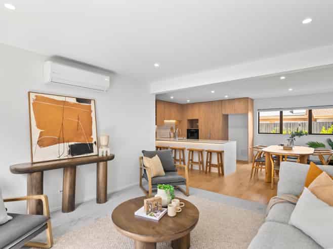 2/128 Bishop Street, Saint Albans