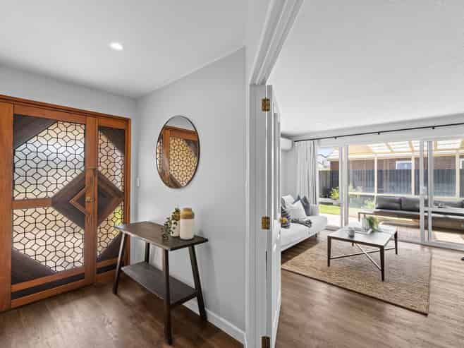 2/46 Orlando Crescent, Waimairi Beach