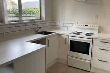 4 Ferndown Lane, Linwood