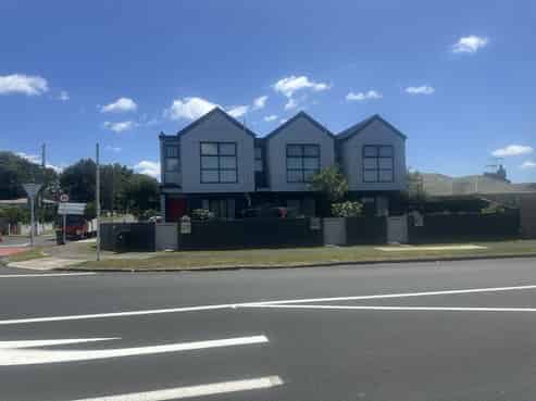 58A Preston Road, Clover Park