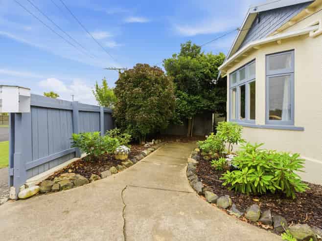 21 Trafalgar Street, Saint Clair