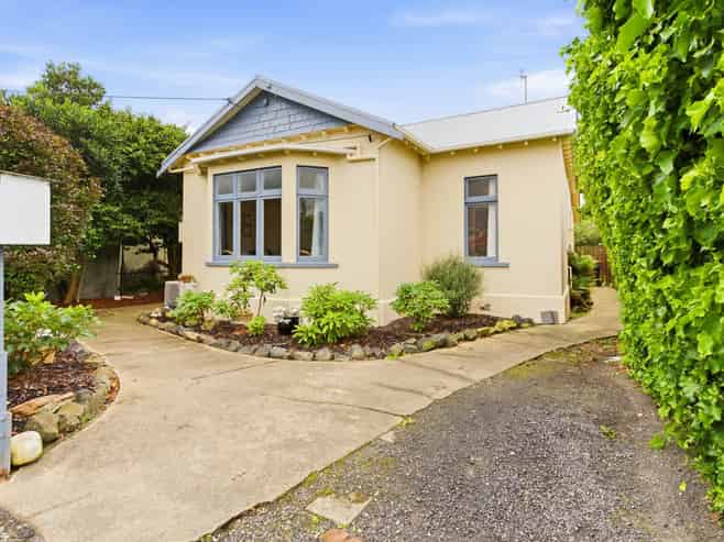 21 Trafalgar Street, Saint Clair