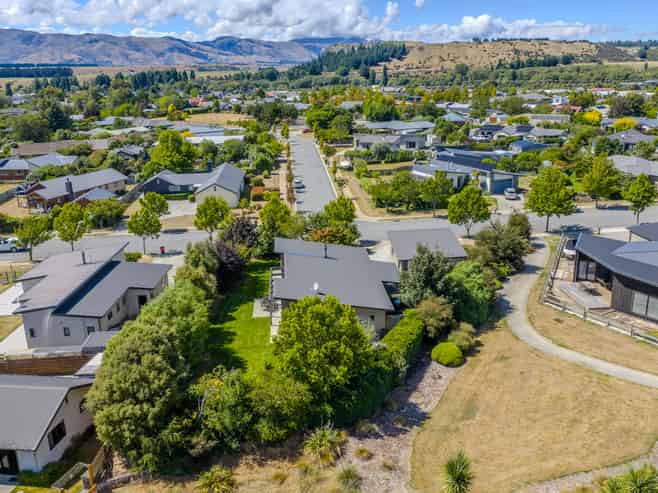 14 Sherwin Avenue, Albert Town