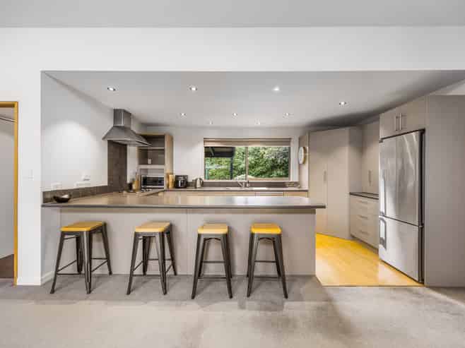 14 Sherwin Avenue, Albert Town