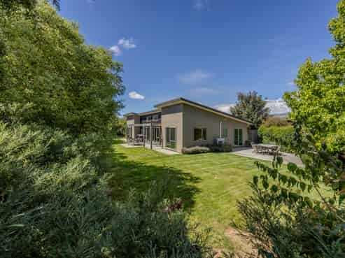 14 Sherwin Avenue, Albert Town