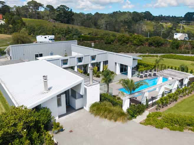 153H Green Road, Dairy Flat