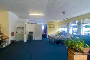 Light Filled Affordable CBD Fringe Office