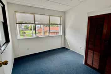 Light Filled Affordable CBD Fringe Office