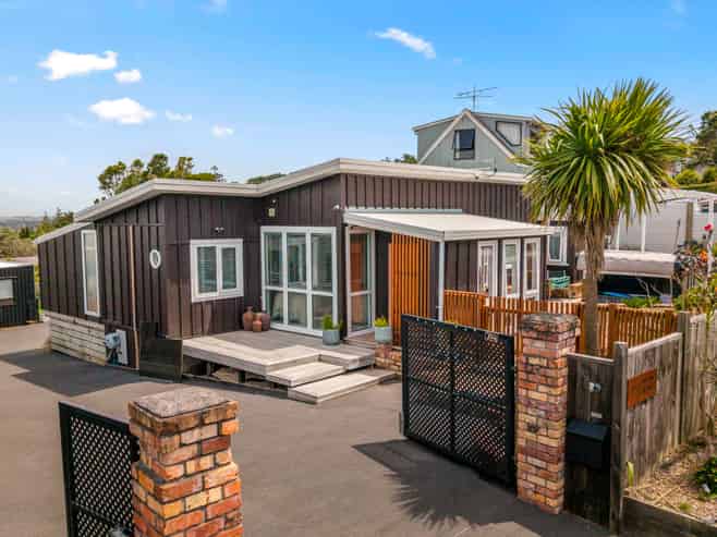 127 Vipond Road, Stanmore Bay