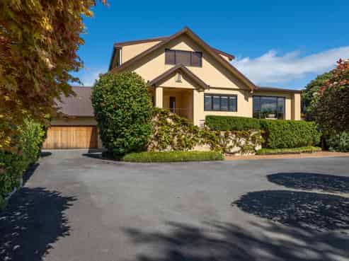 27 Kurupae Road, Hilltop